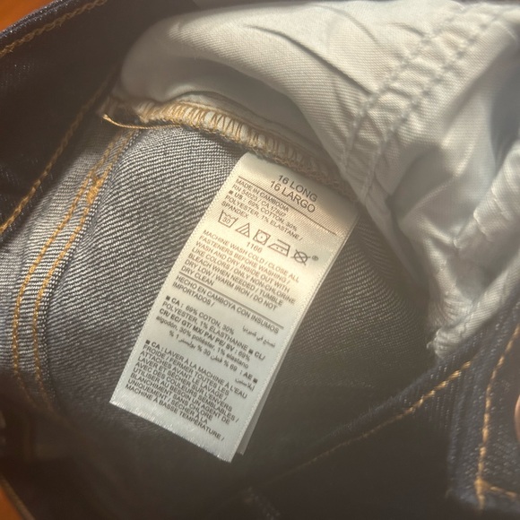 NWT Old Navy Wow Super-Skinny Long Jeans - Picture 8 of 8